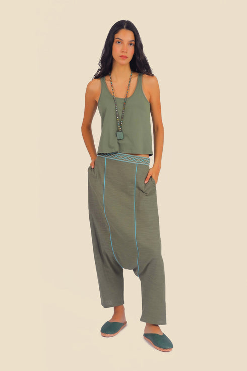 Harem pants in cotton with embroidered waistline